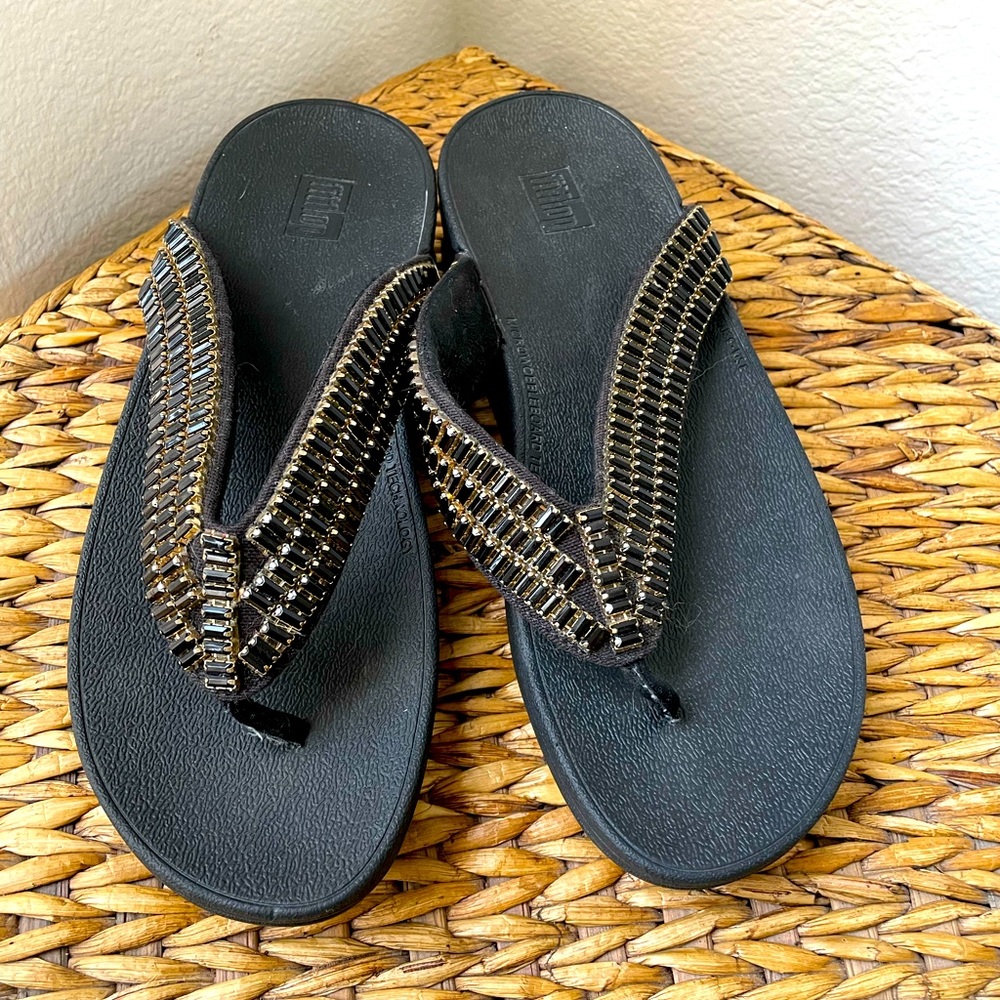 Fitflop womens lulu black and gold slides